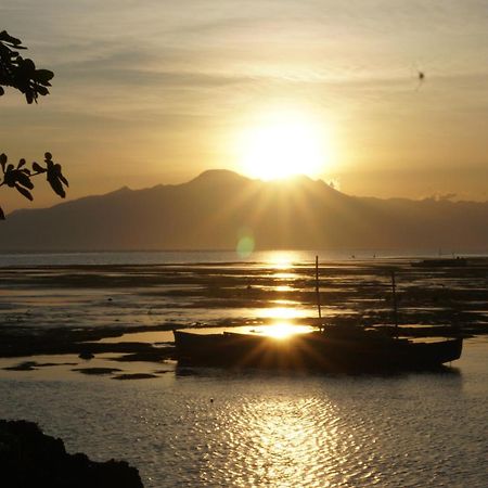 L Cafe Restobar & Lyn'S Guest House San Juan  Luaran gambar