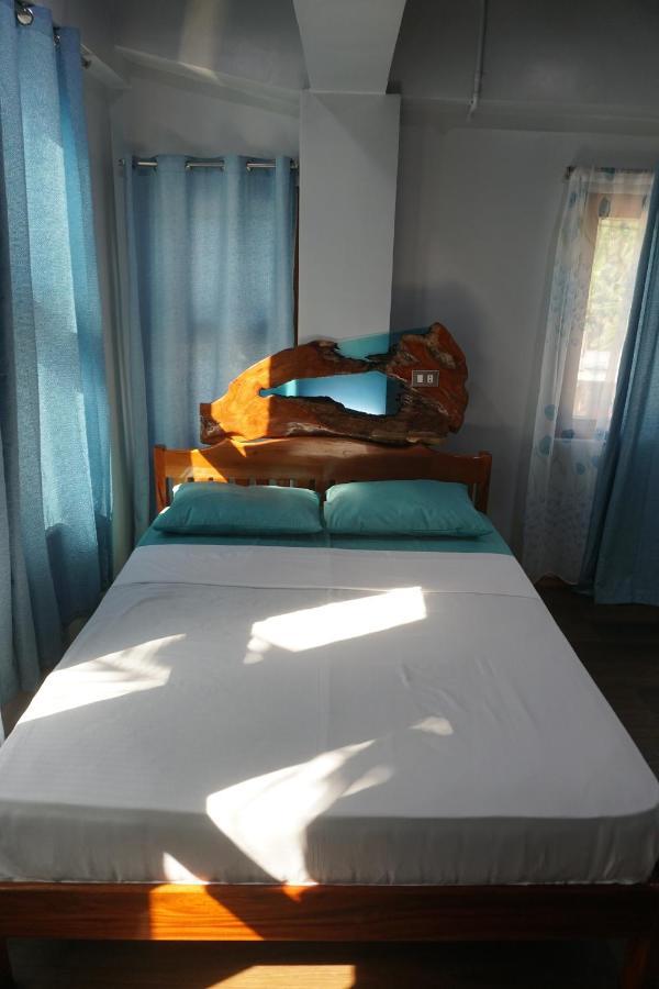 L Cafe Restobar & Lyn'S Guest House San Juan  Luaran gambar