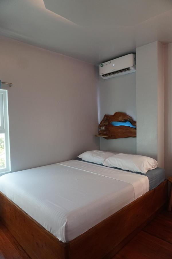 L Cafe Restobar & Lyn'S Guest House San Juan  Luaran gambar