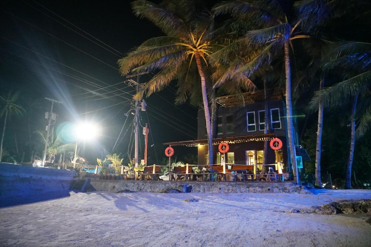 L Cafe Restobar & Lyn'S Guest House San Juan  Luaran gambar