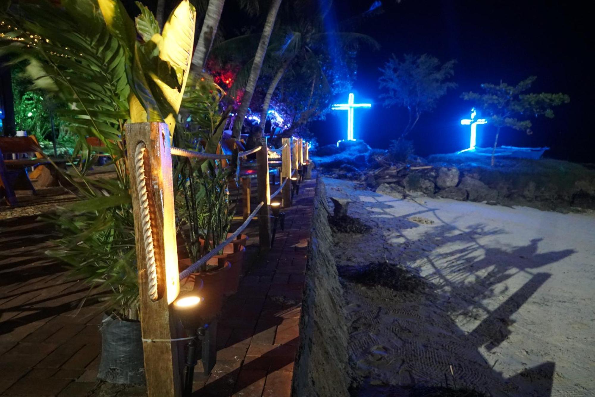 L Cafe Restobar & Lyn'S Guest House San Juan  Luaran gambar