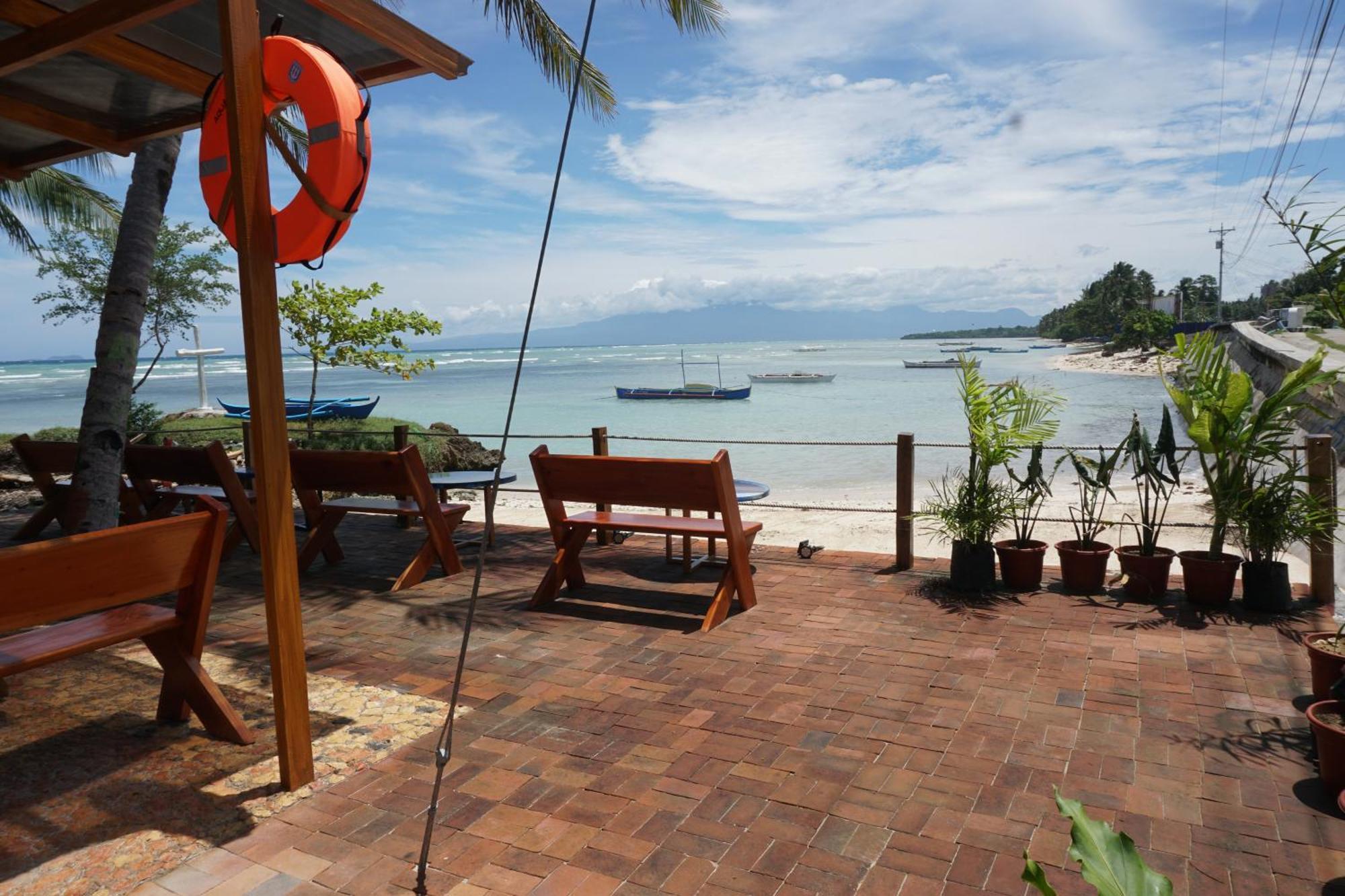 L Cafe Restobar & Lyn'S Guest House San Juan  Luaran gambar